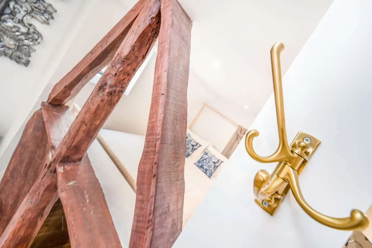 Alfama Lyfe Apartment Lisbon